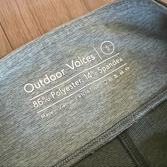 Outdoor Voices Colorblock 7/8 Dipped Warmup Legging Hunter Green Blue Pink $85 S - Picture 10 of 12